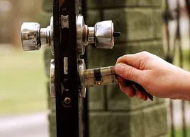 Golden Locksmith Services Levittown, PA 215-583-2331 Golden Locksmith Services Levittown, PA 215-583-2331 - 13-Re-Key-Locks